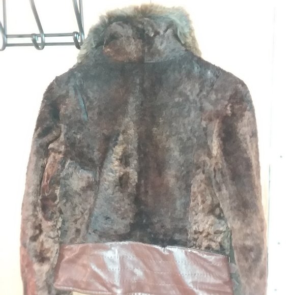 Sexy Women's Grande Pieles Leather Jacket with Beaver Fur Collar - Picture 4 of 8